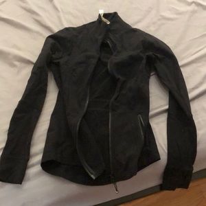 Lululemon x5 style jacket, size 6 black